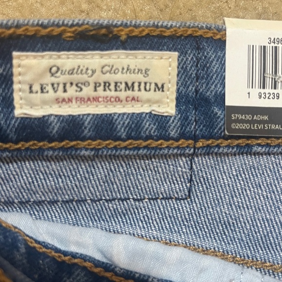 Levi's Women's Blue Jeans, New with tag - Picture 6 of 11